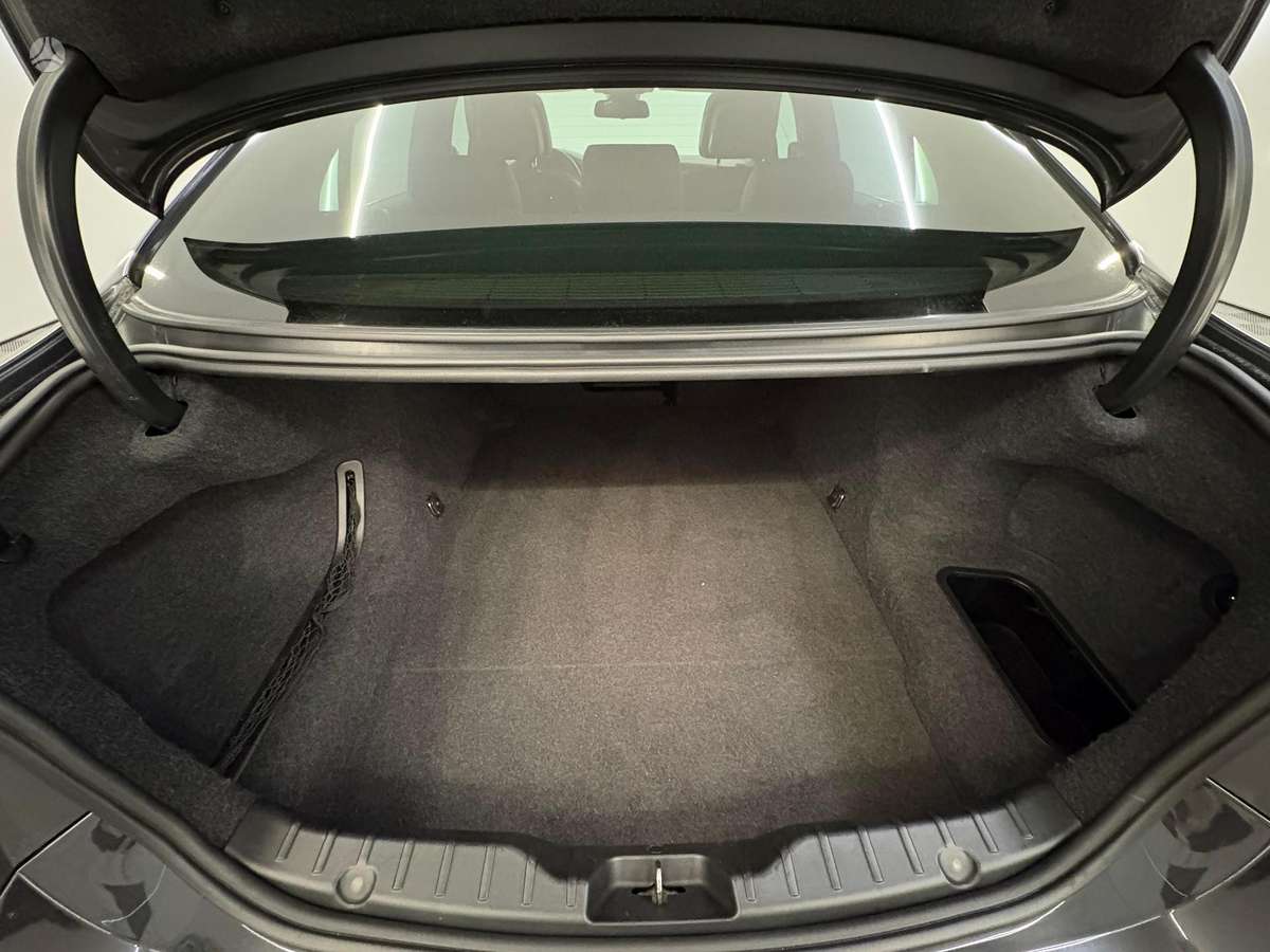 BMW 520, 2.0 l., Седан