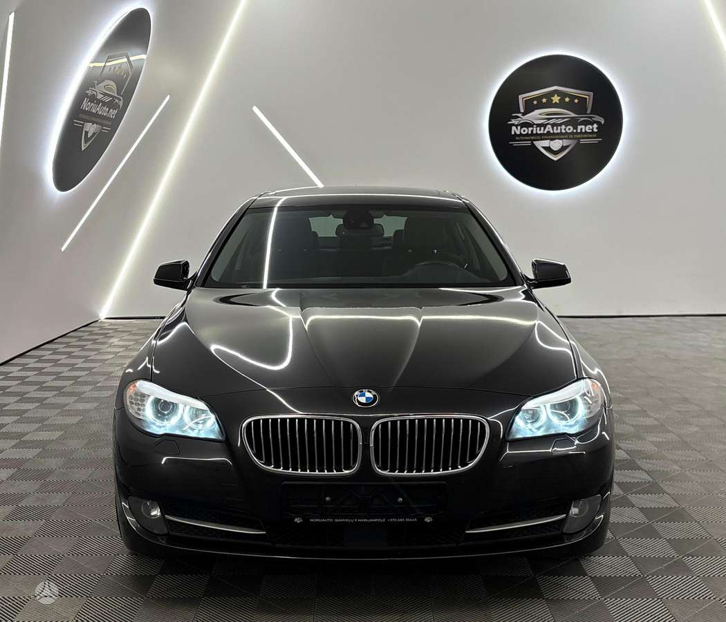 BMW 520, 2.0 l., Седан