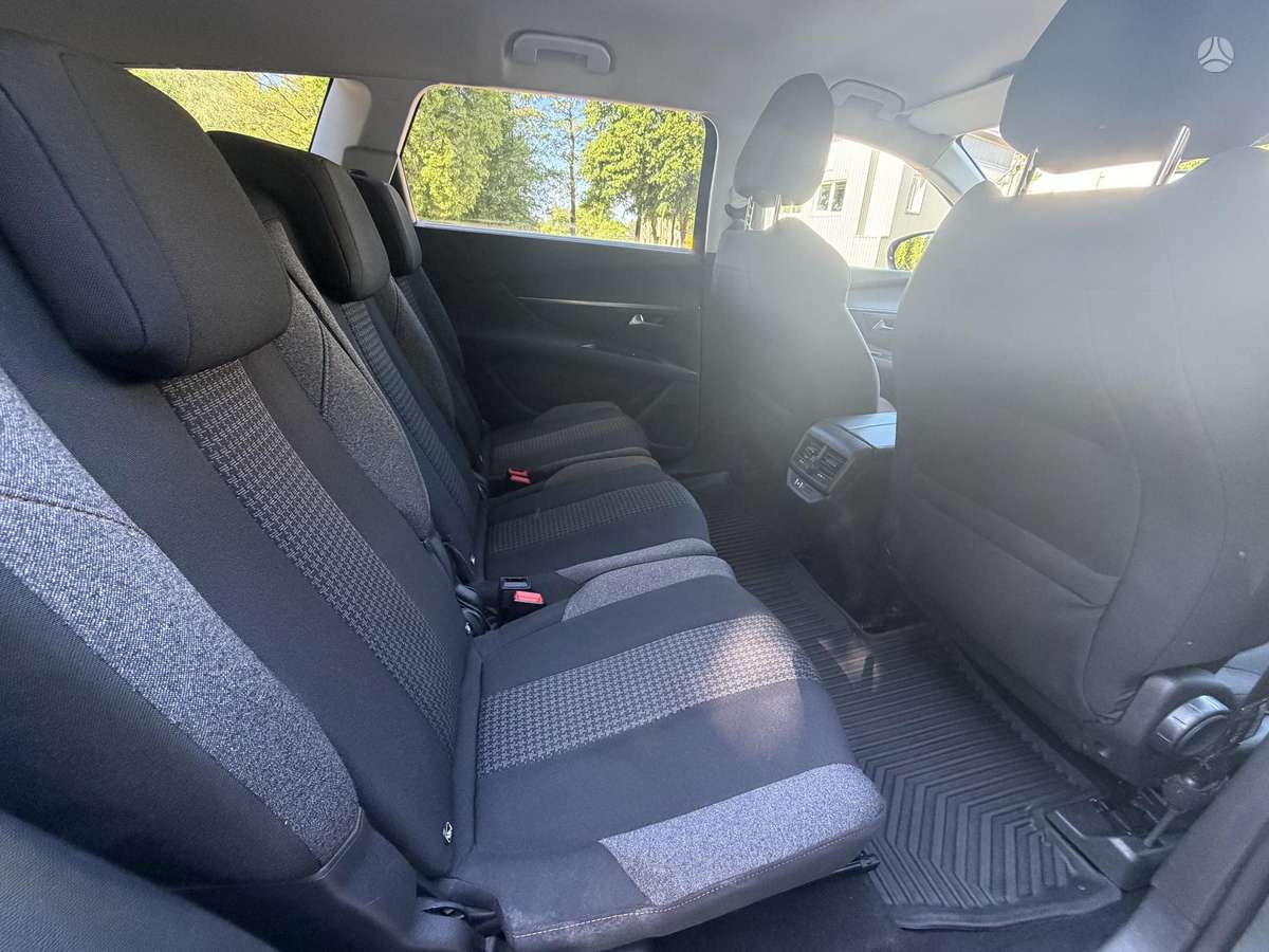 Peugeot 5008, 1.5 l., mpv / minivan