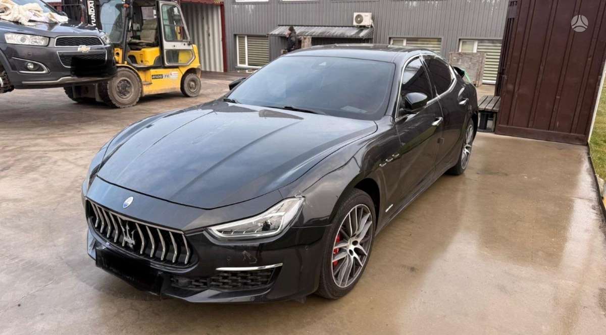 Maserati Ghibli Dalimis variklis irgi tik dalimis