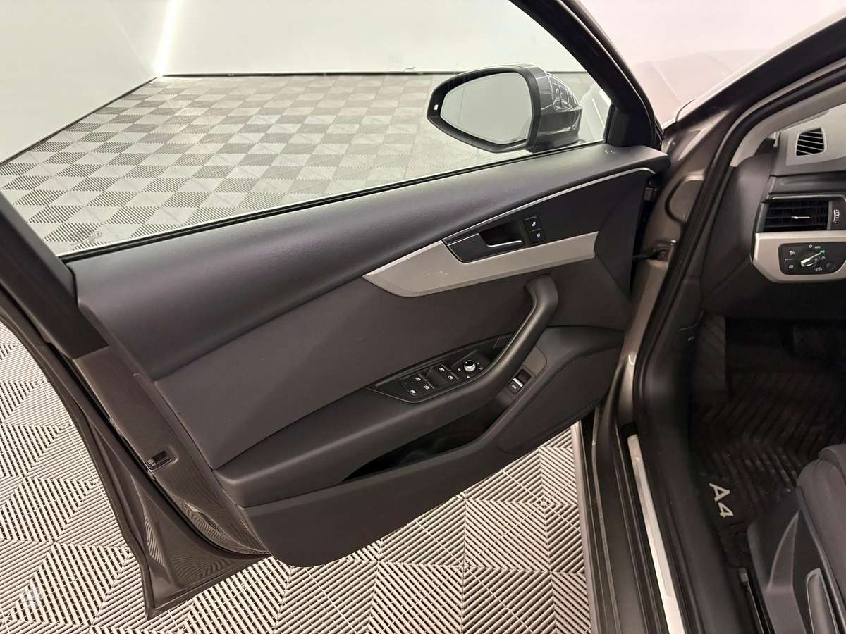 Audi A4, 2.0 l., wagon