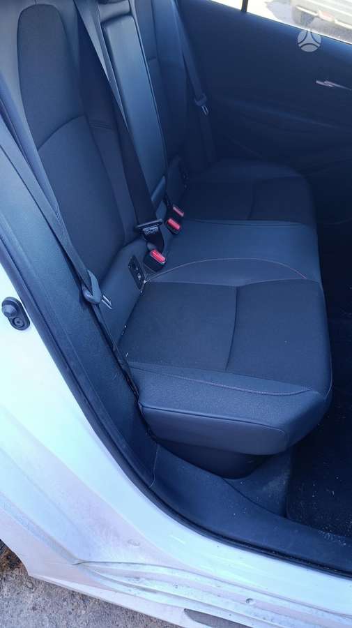 Toyota Corolla по частям. Spalvos kodas 2pu
