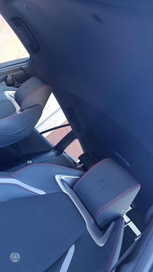 Toyota Corolla по частям. Spalvos kodas 2pu