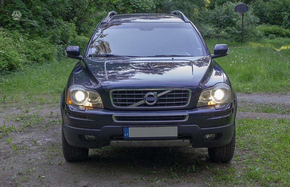 Volvo XC90 - 1