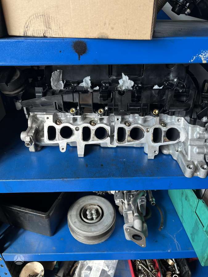 BMW 525 engine parts