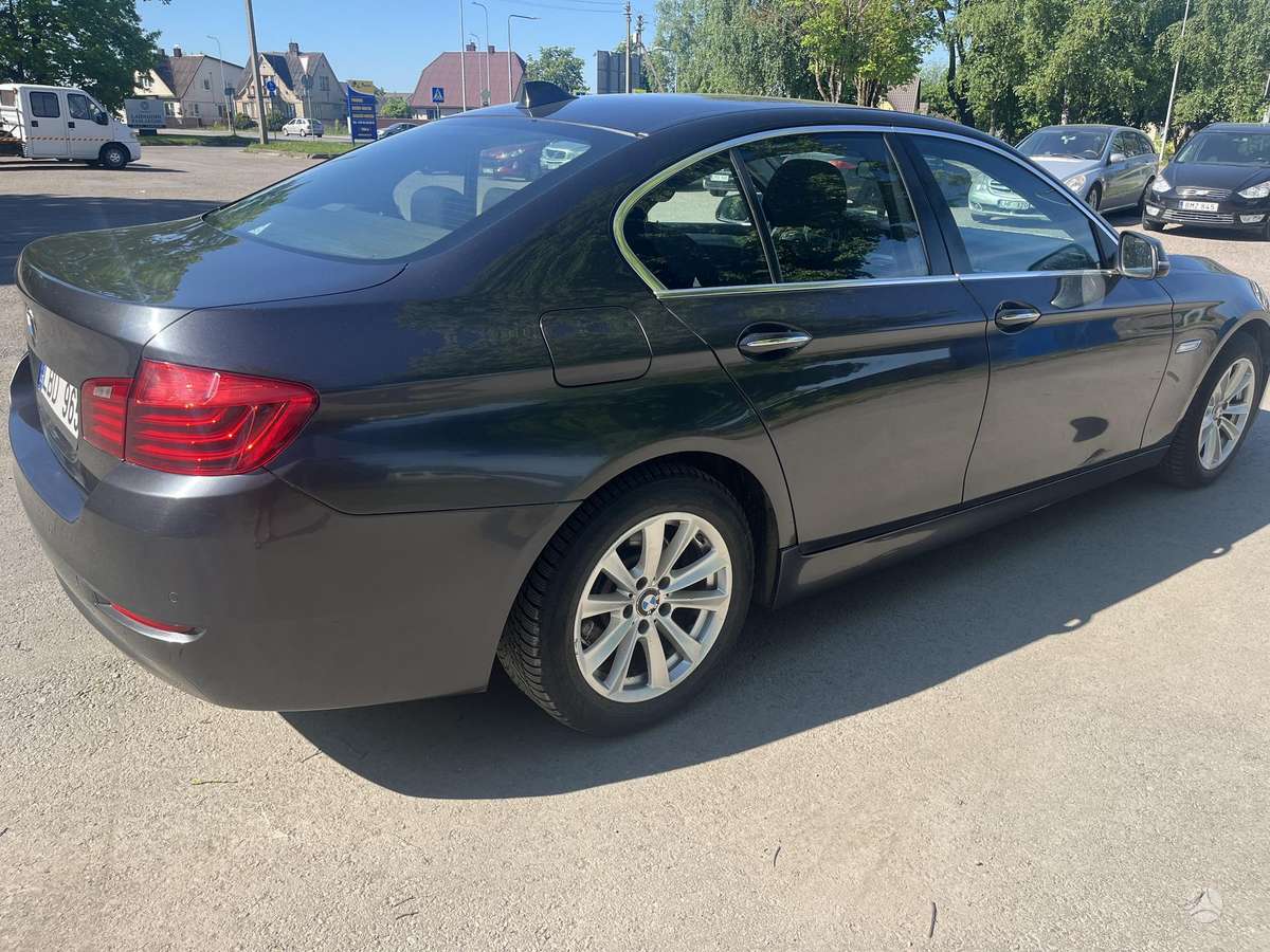 BMW 520, 2.0 l., Седан