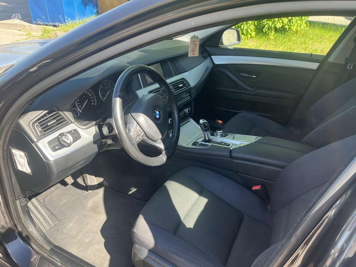 BMW 520, 2.0 l., Седан