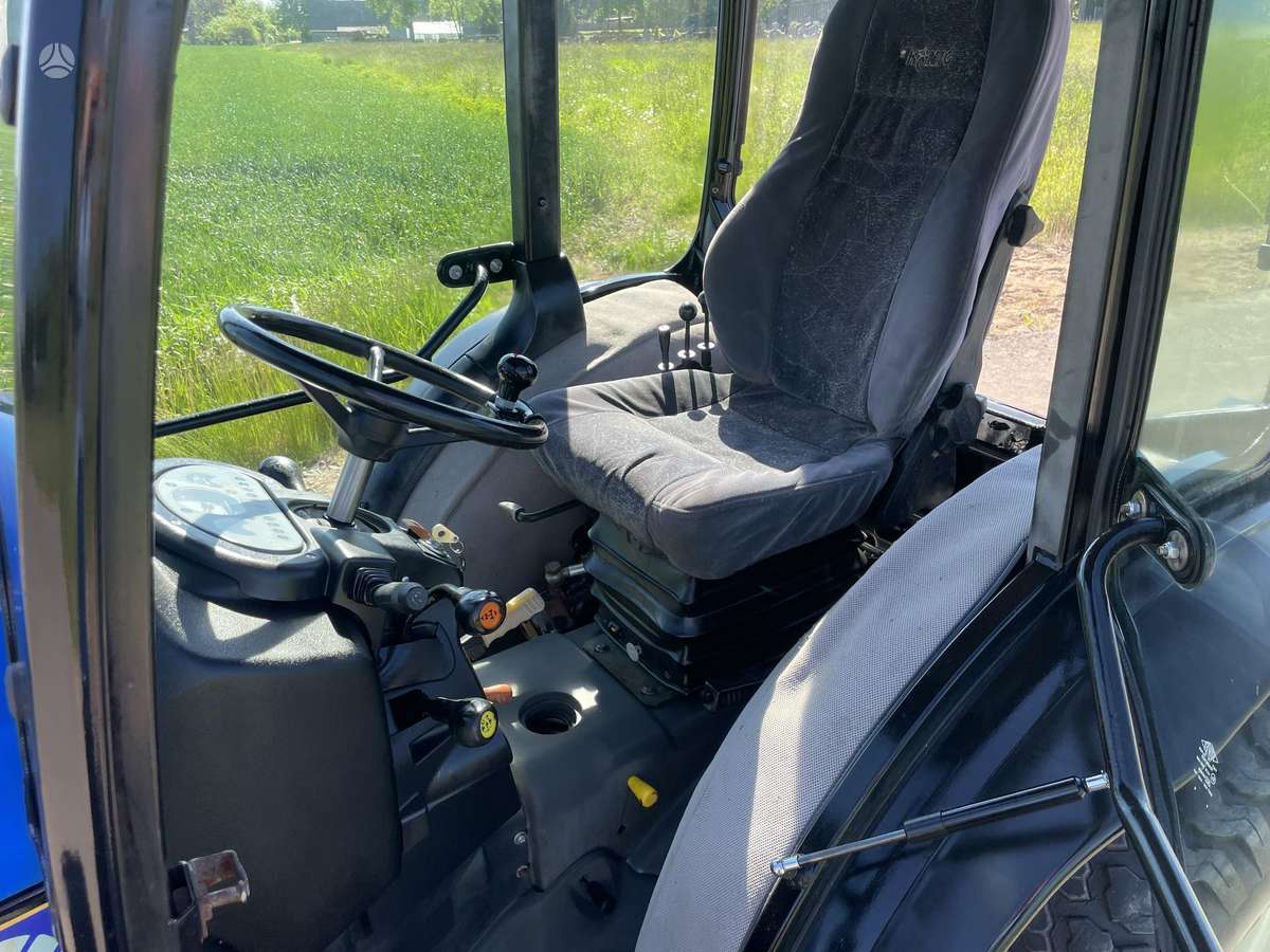New Holland Tce50, tractors