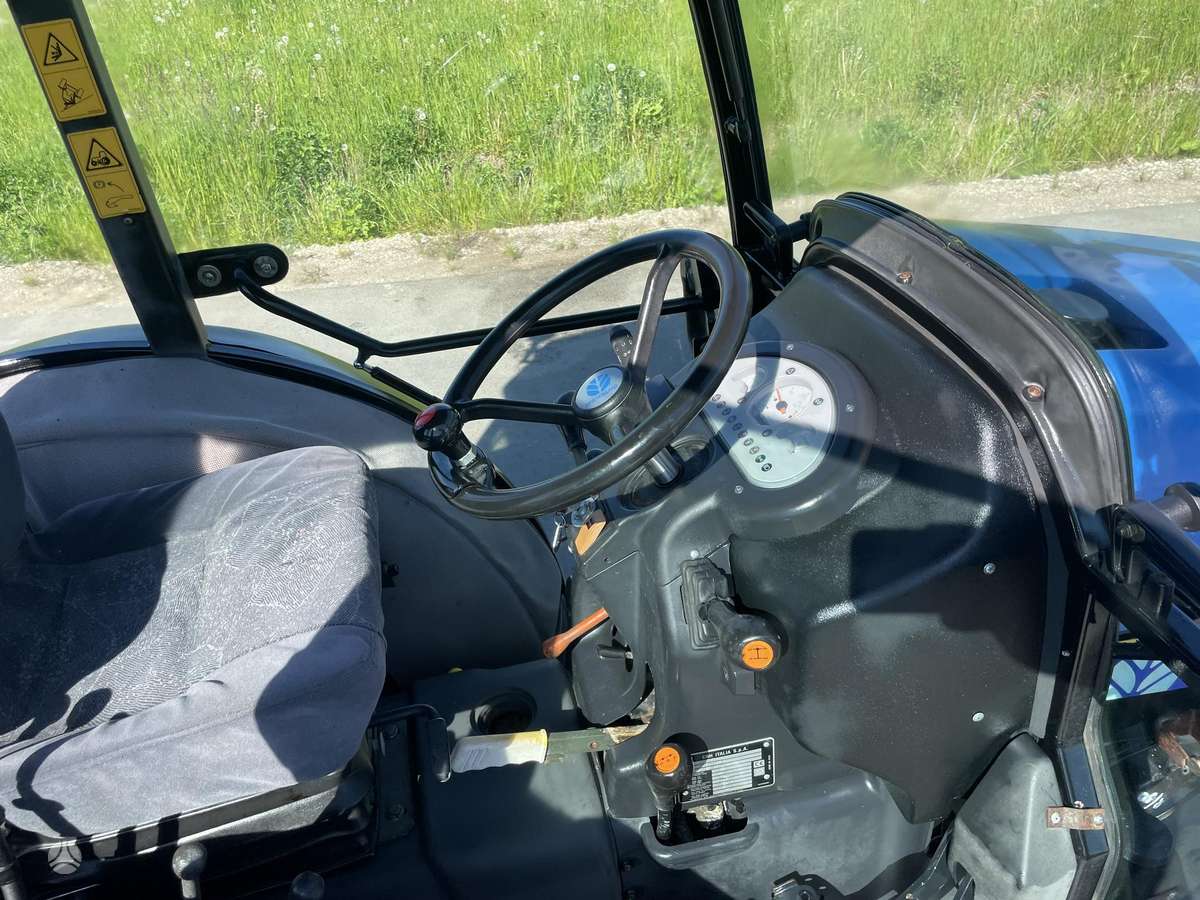 New Holland Tce50, tractors