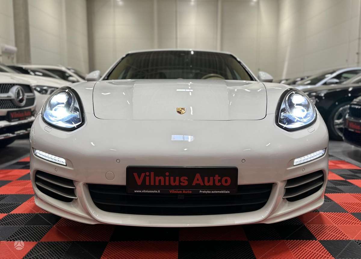 Porsche Panamera - 2