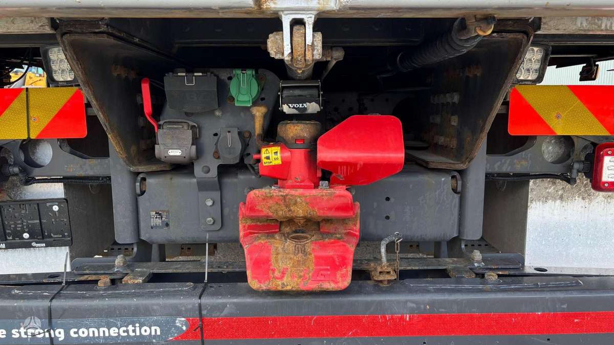 Volvo FH540, с краном