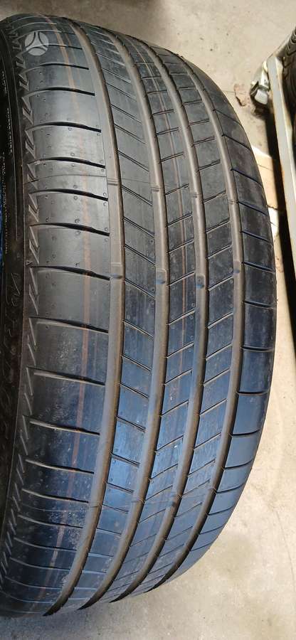 Bridgestone, summer 235/45 R21