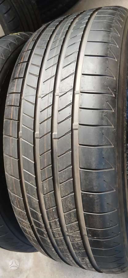 Bridgestone, summer 235/45 R21