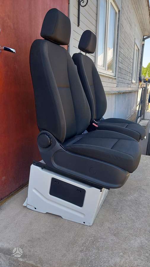 Mercedes-Benz Sprinter, passenger vans