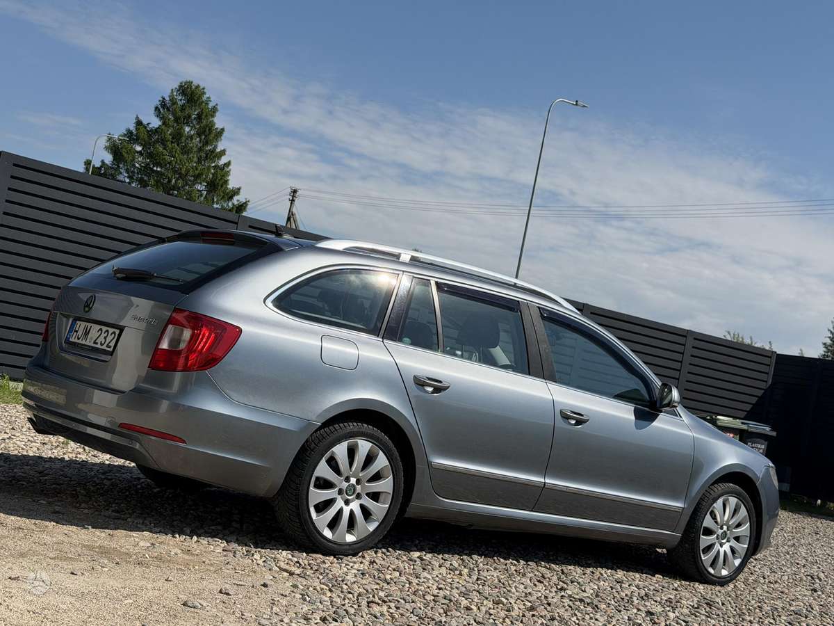 Skoda Superb, 2.0 l., universalas