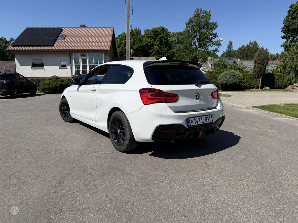 BMW 116, 1.5 l., hatchback