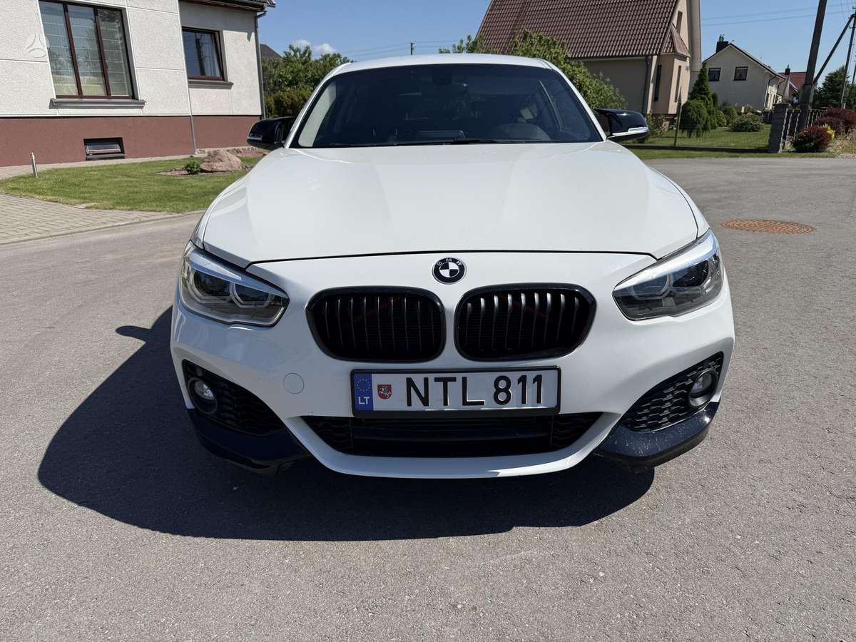 BMW 116, 1.5 l., hatchback