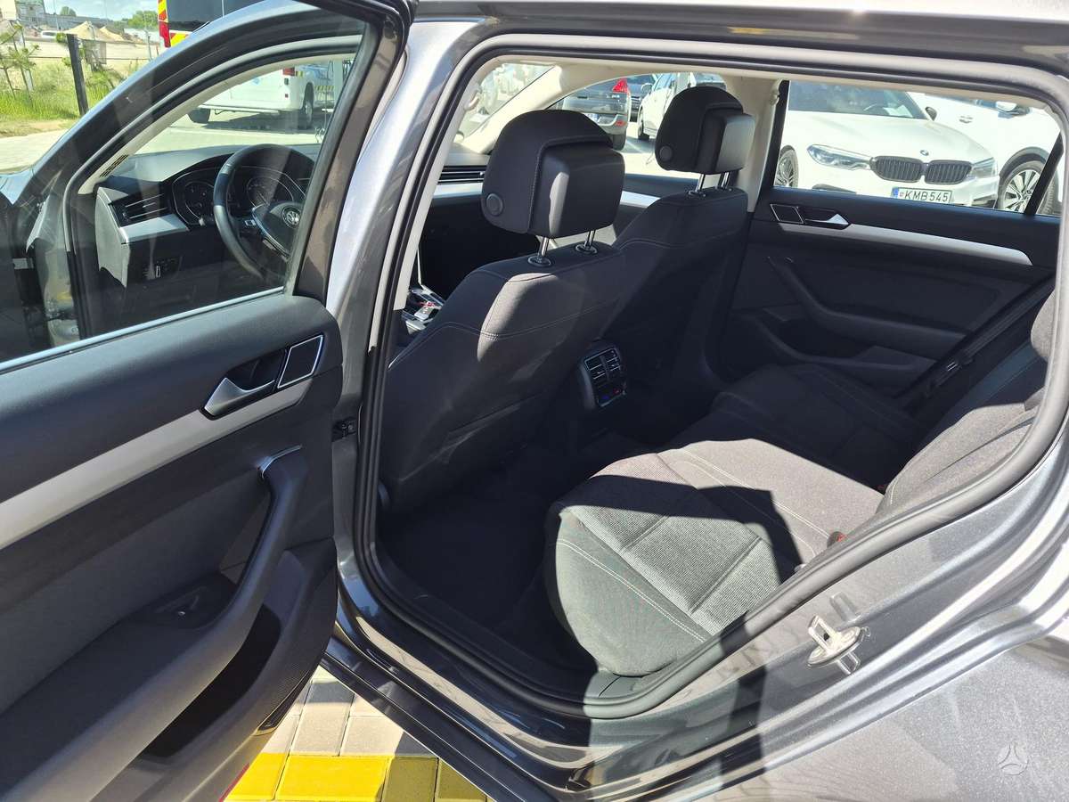Volkswagen Passat, 1.6 l., Универсал