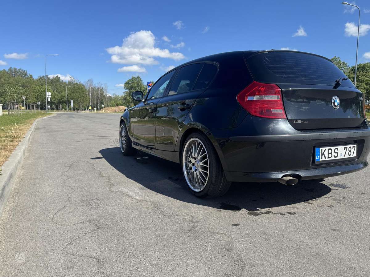 BMW 120, 2.0 l., hatchback