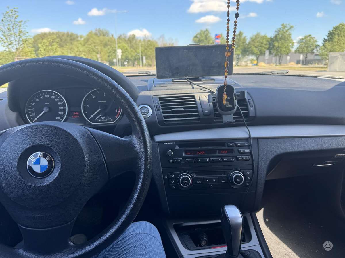 BMW 120, 2.0 l., hatchback