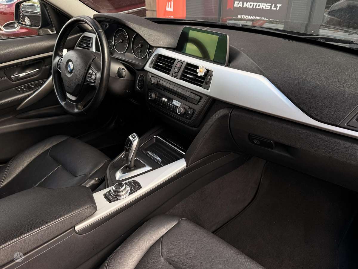BMW 318, 2.0 l., wagon