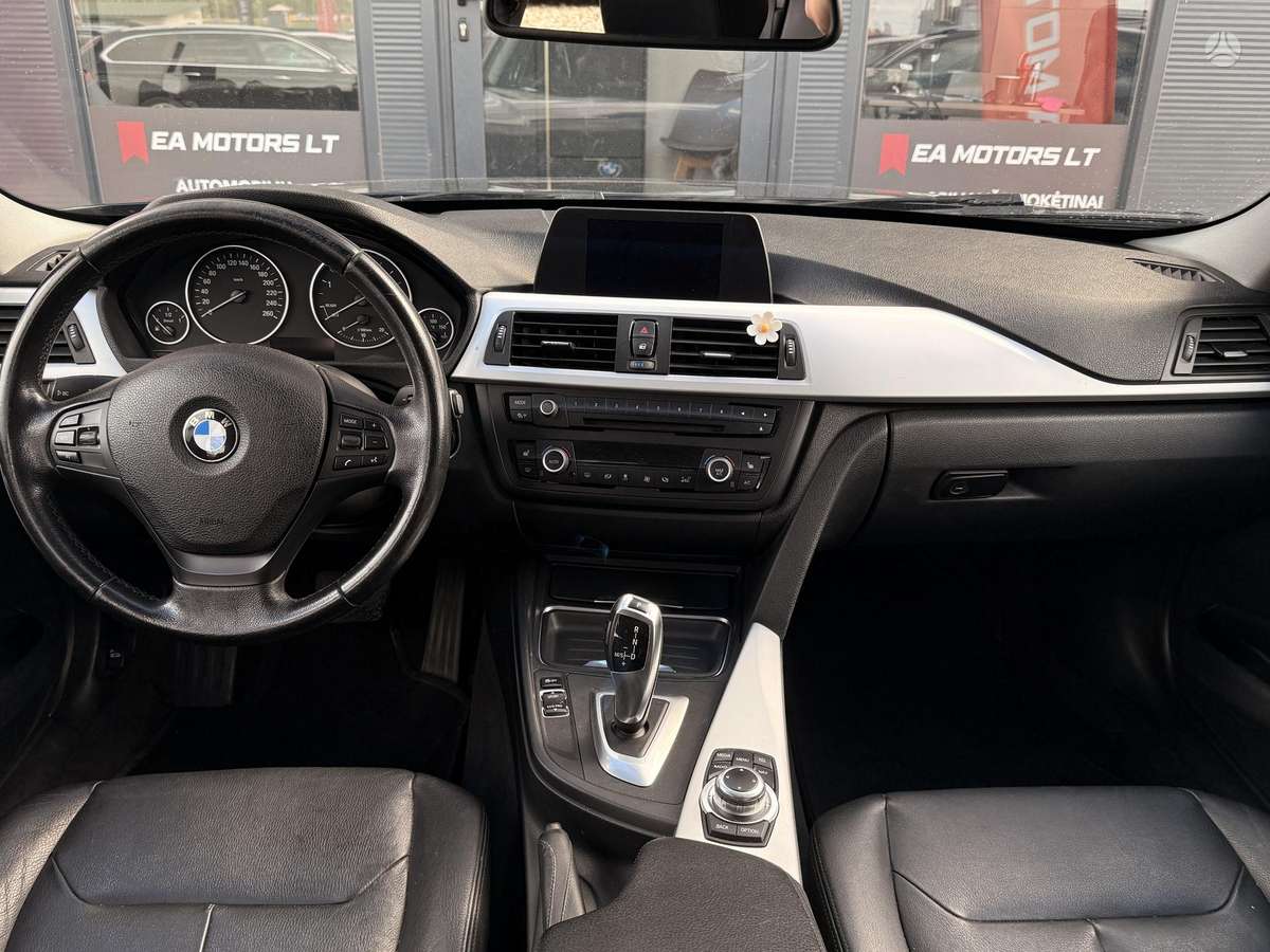 BMW 318, 2.0 l., wagon