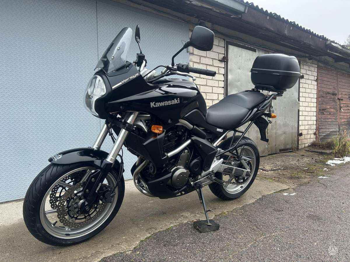 Kawasaki Versys 650cc, street / classic