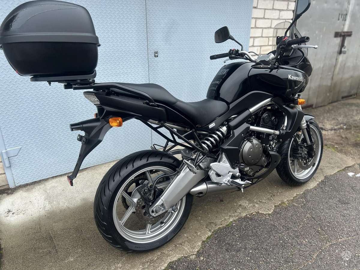 Kawasaki Versys 650cc, street / classic