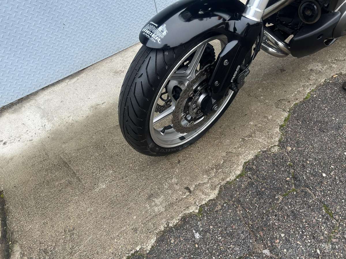 Kawasaki Versys 650cc, street / classic
