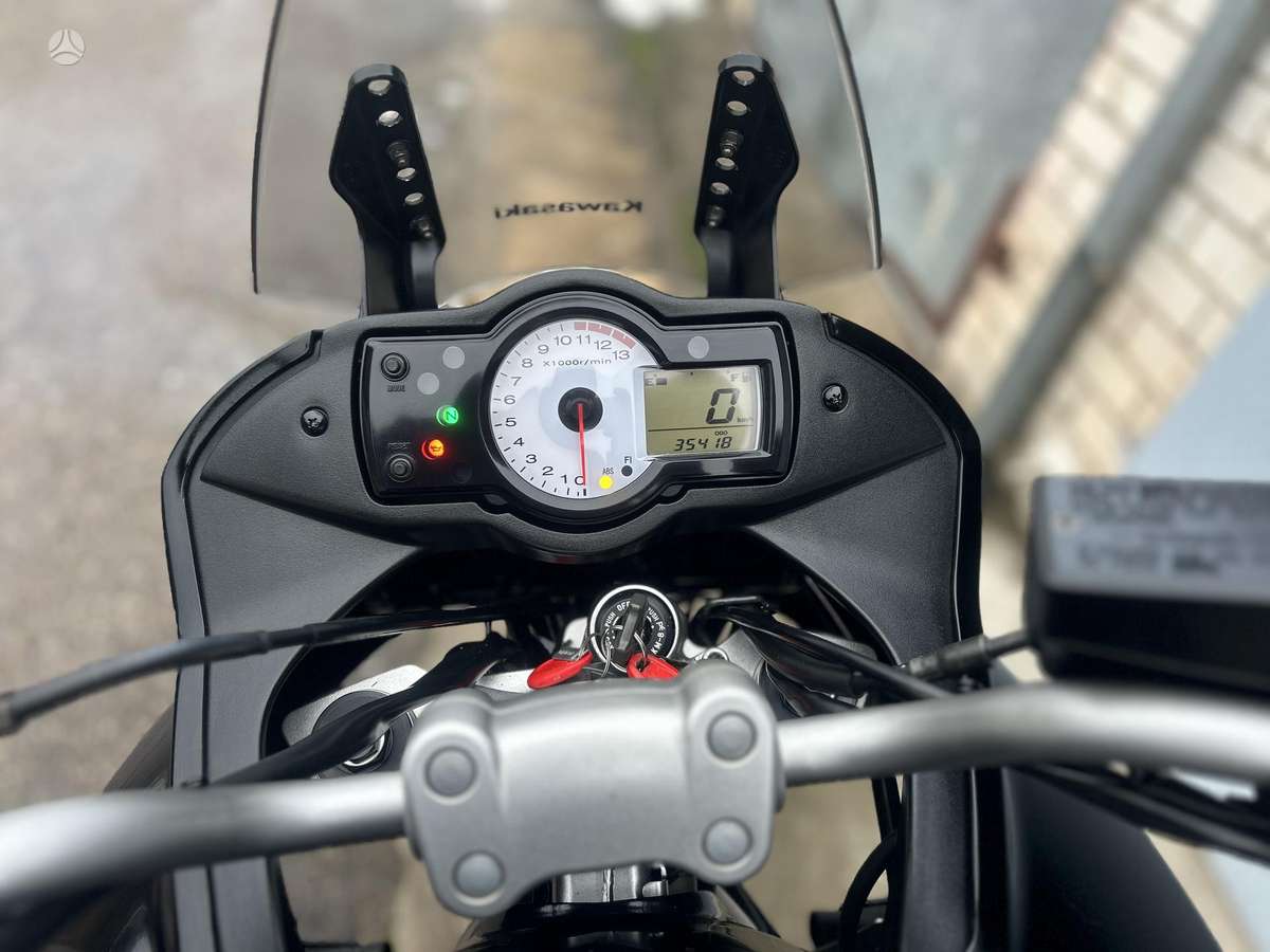 Kawasaki Versys 650cc, street / classic