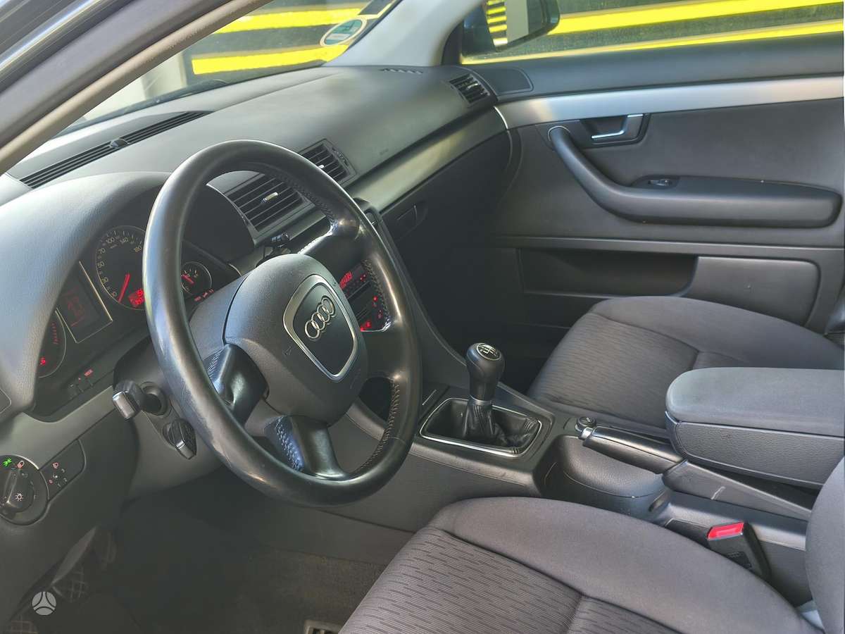 Audi A4, 2.7 l., Седан