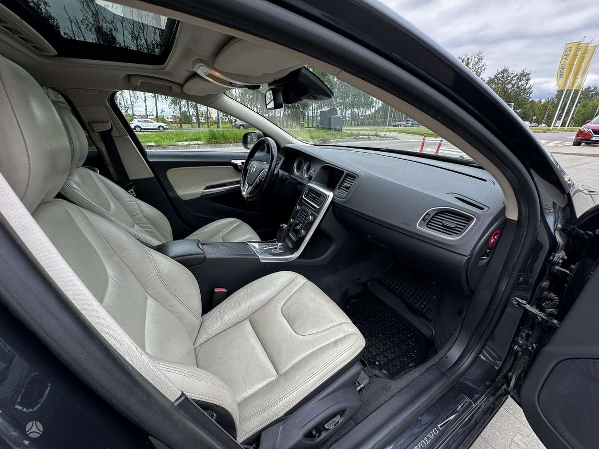 Volvo S60 - 8
