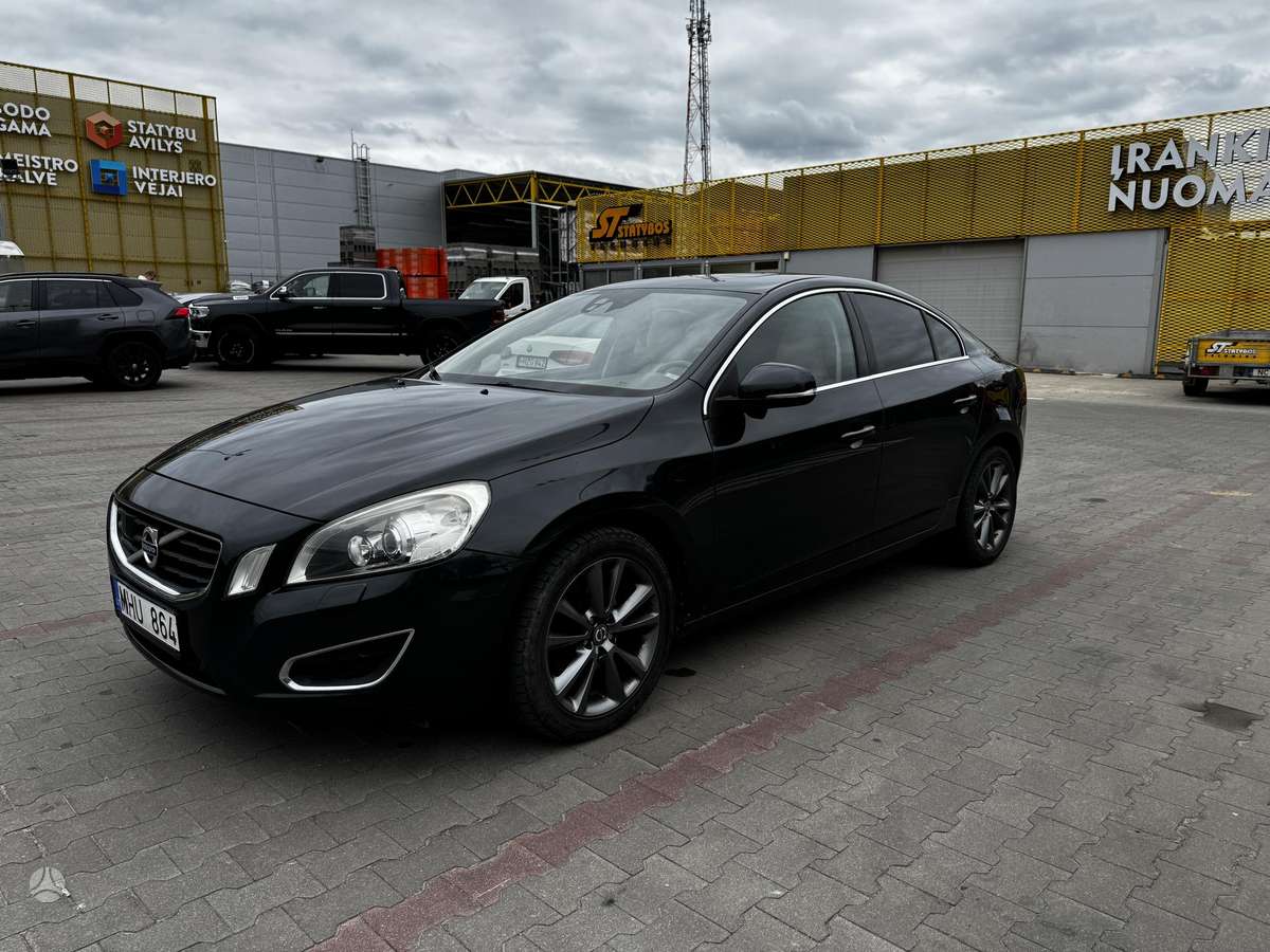 Volvo S60, 2.0 l., Седан