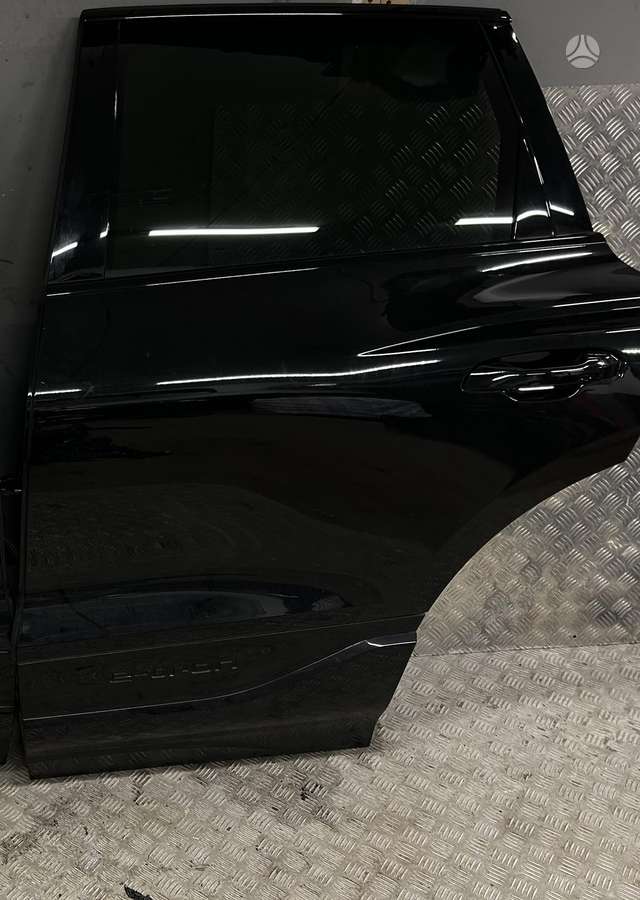 Audi Q6 e-tron kėbulo dalys
