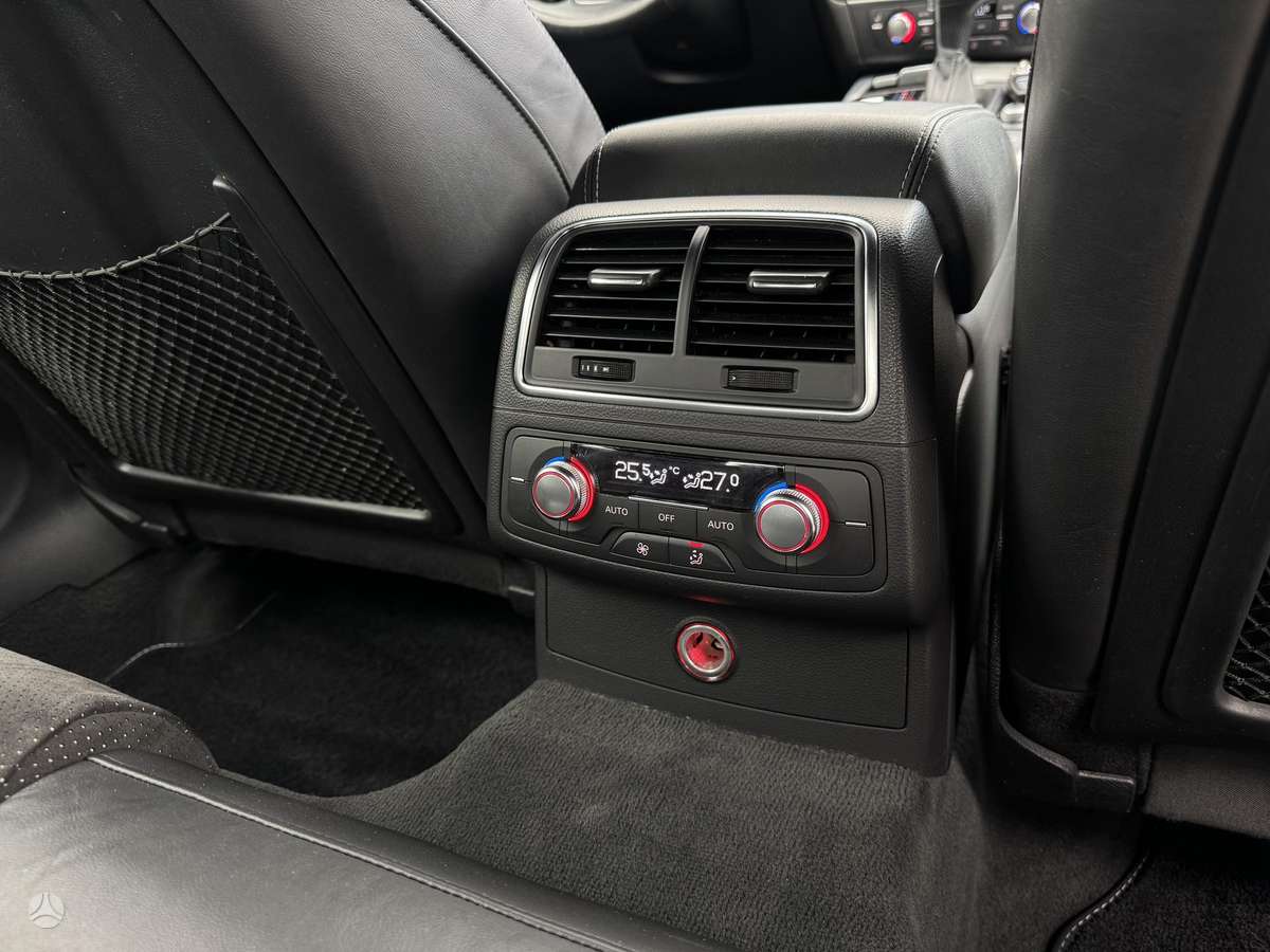 Audi A7, 3.0 l., hatchback