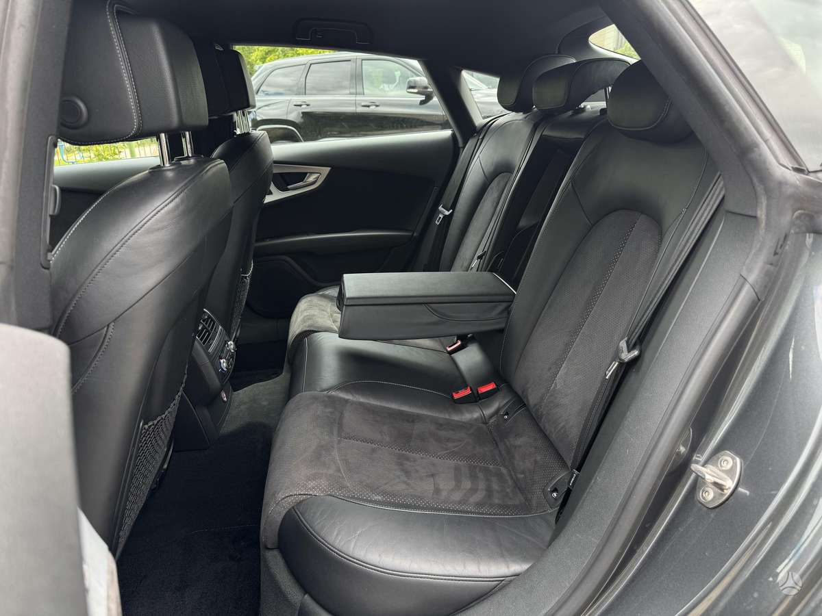 Audi A7, 3.0 l., hatchback