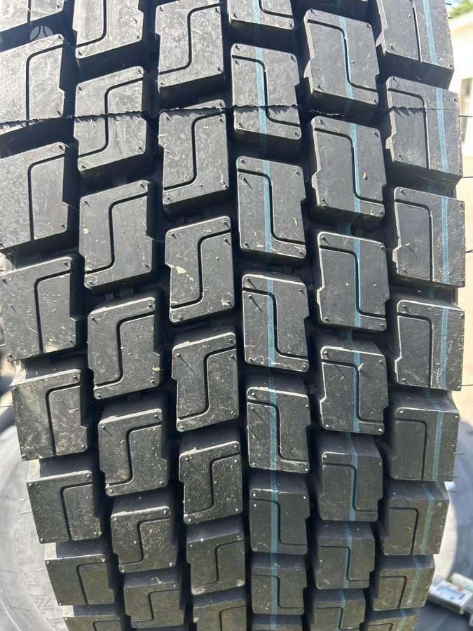 Sunfull HF638, universalios 315/70 R22,5