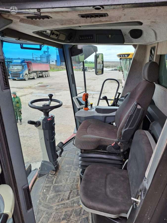 Rostselmash RSM 161, kombainai
