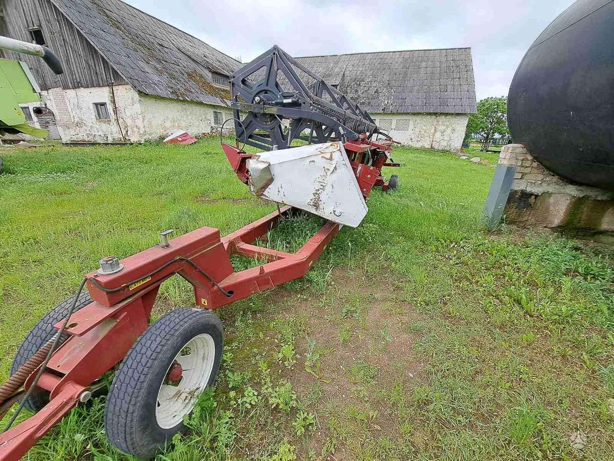 Rostselmash RSM 161, kombainai