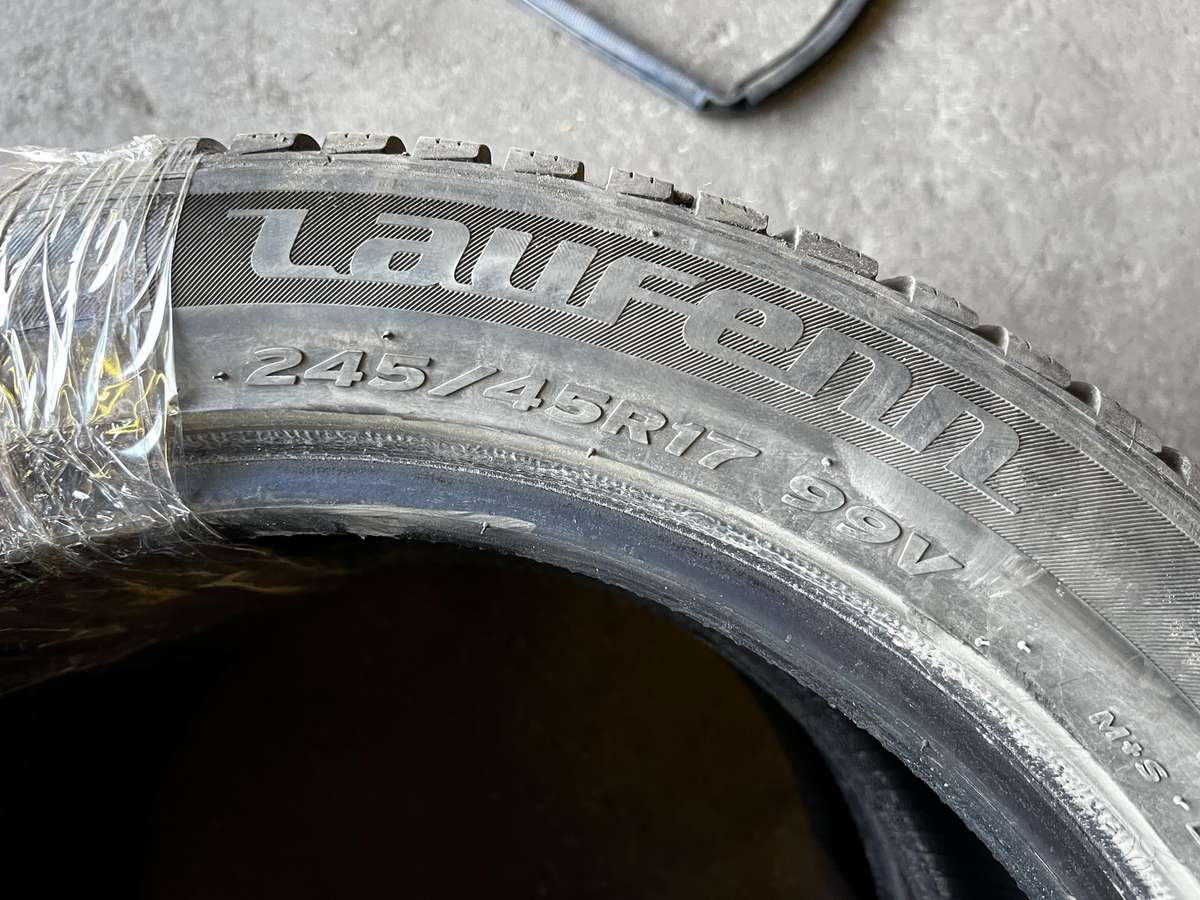 Laufenn, žieminės 245/45 R17