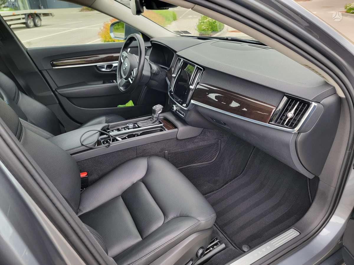 Volvo S90, 2.0 l., Седан