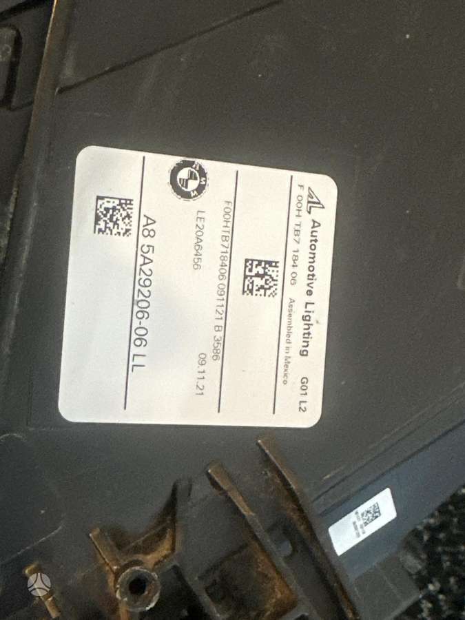 BMW X3 žibintai