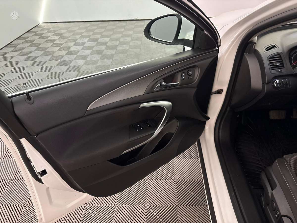 Opel Insignia, 2.0 l., Универсал