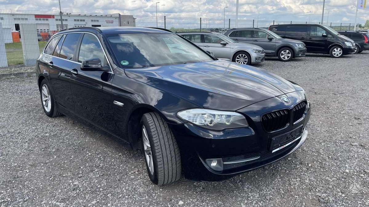 BMW 520, 2.0 l., universalas