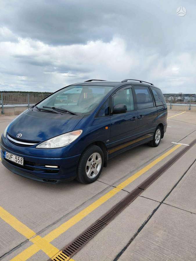 Toyota Previa, Универсал