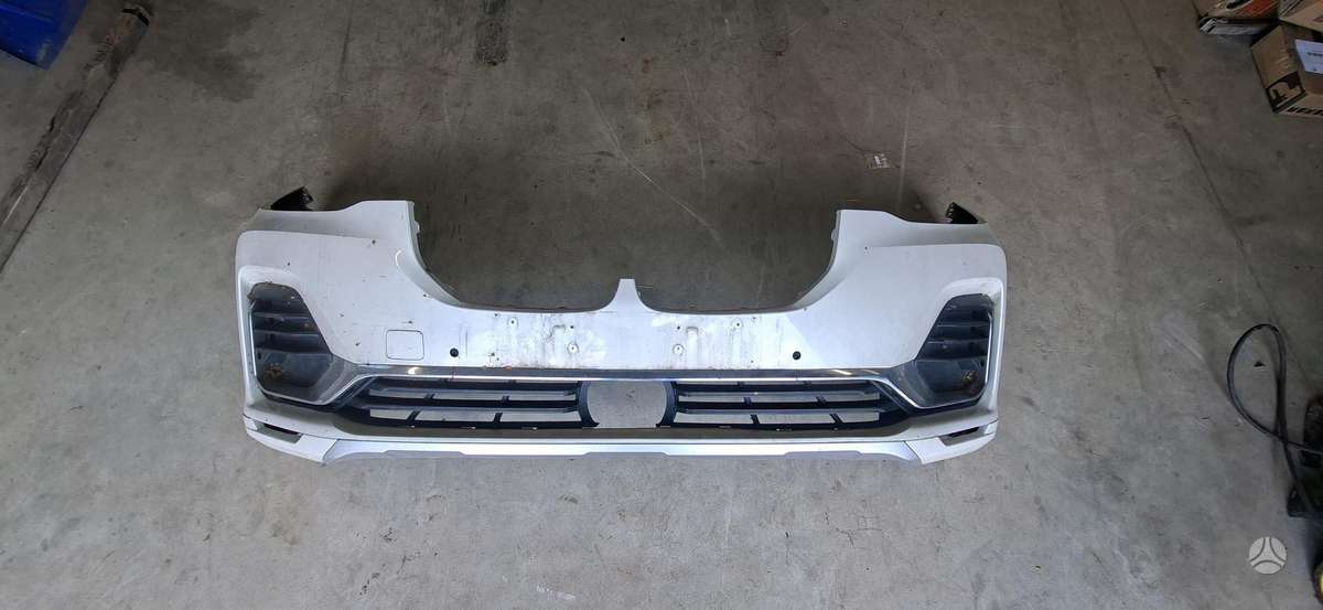 BMW X7 bumpers