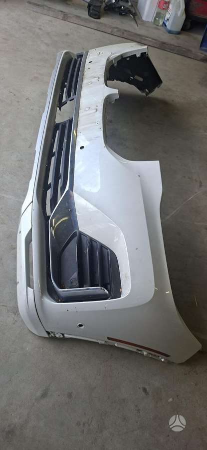 BMW X7 bamperiai