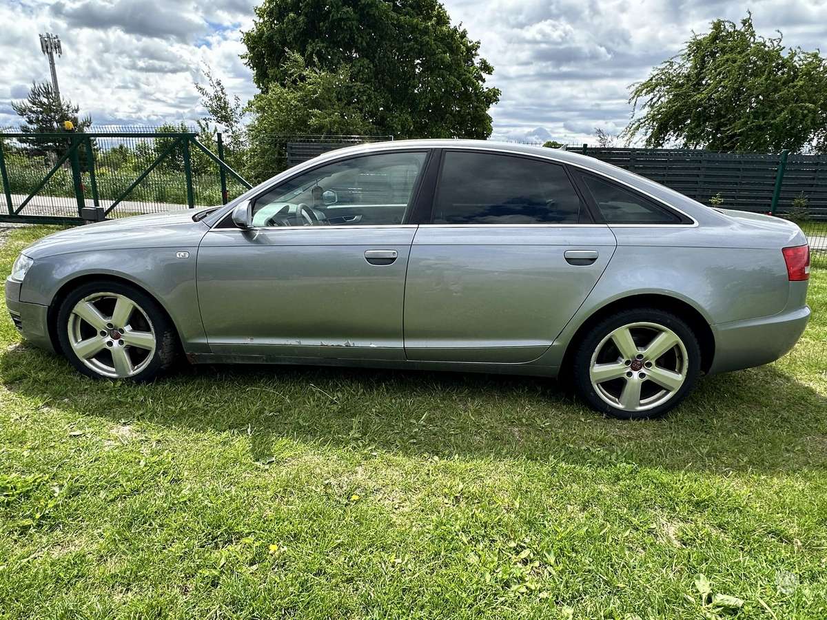 Audi A6, 3.0 l., Седан