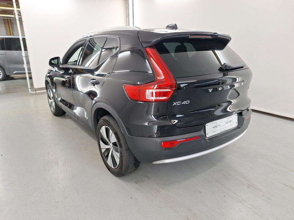 Volvo XC40, 1.5 l., off-road / crossover