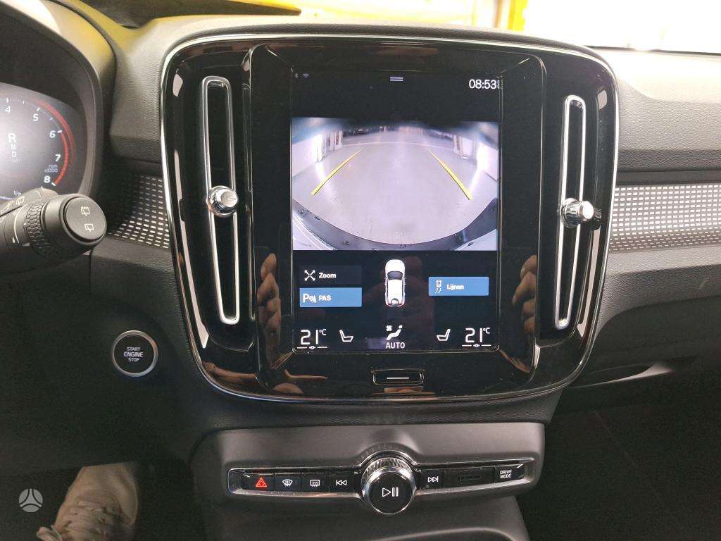 Volvo XC40, 1.5 l., off-road / crossover